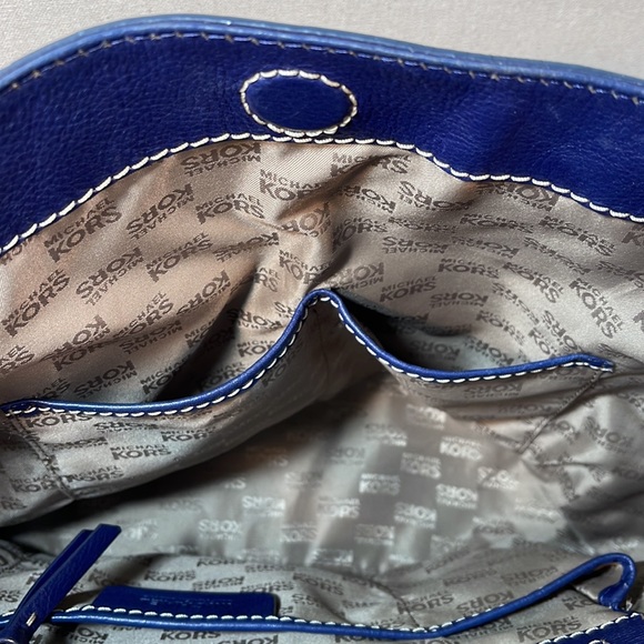 MICHAEL KORS Leather Hobo/Shoulder w/lg. Karla Wallet - NWT - Picture 8 of 9